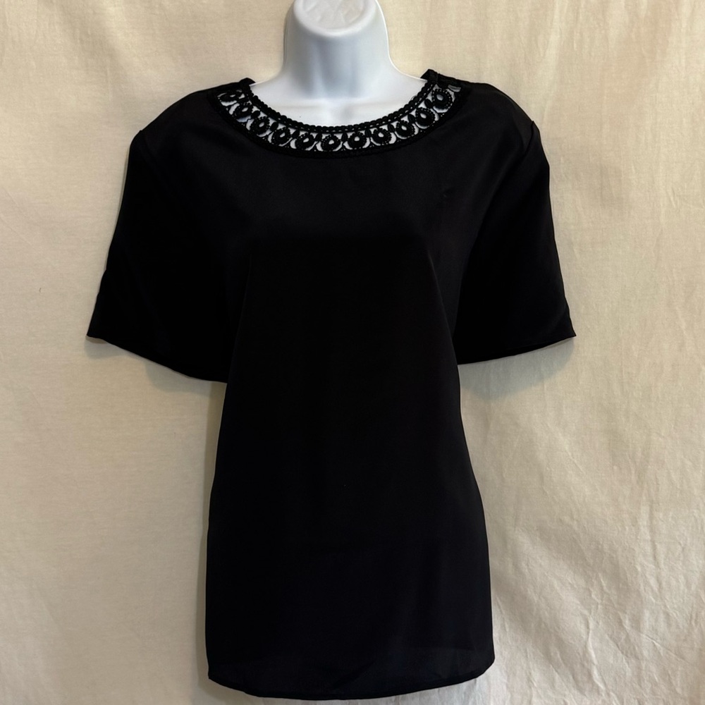 I-12 Maggie Sweet Vintage Black Lace Detail Short Sleeve Pullover Blouse Size‎ L
